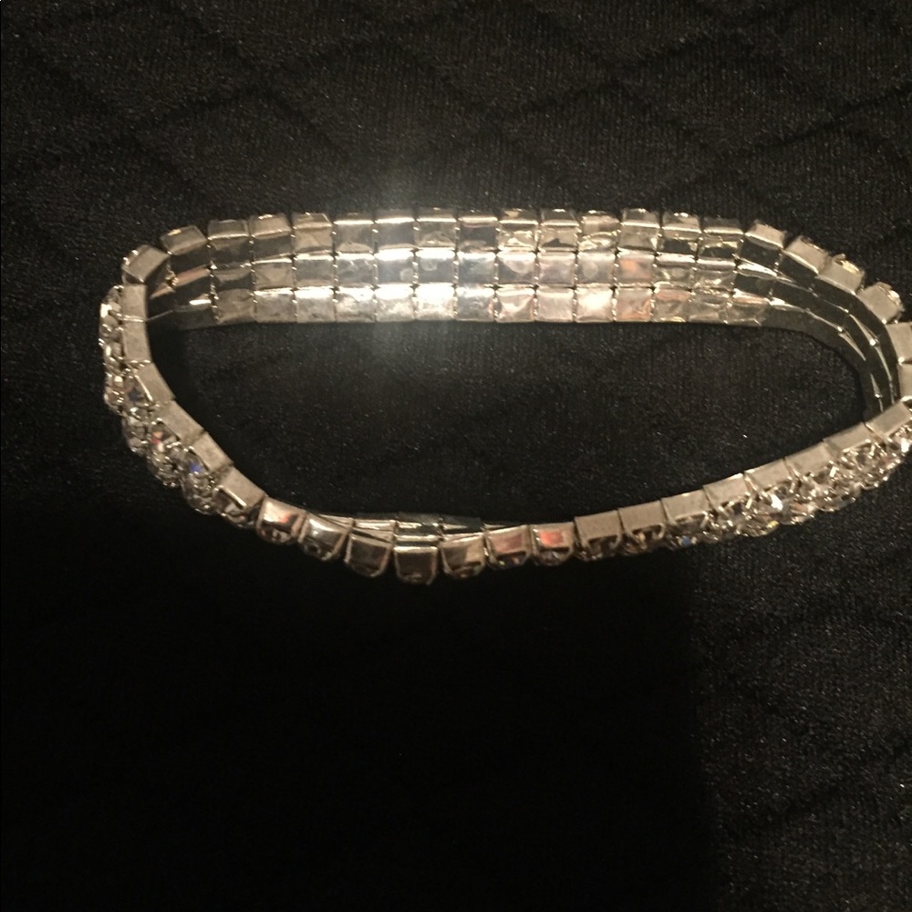 Cute Rhinestone Bracelet - Picture 3 of 3